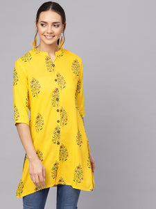 Queen ellie Women Yellow Floral Print Straight Kurti