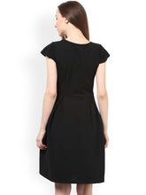 Load image into Gallery viewer, Queen ellie Black Fit &amp; Flare Dress
