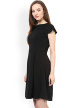 Load image into Gallery viewer, Queen ellie Black Fit &amp; Flare Dress
