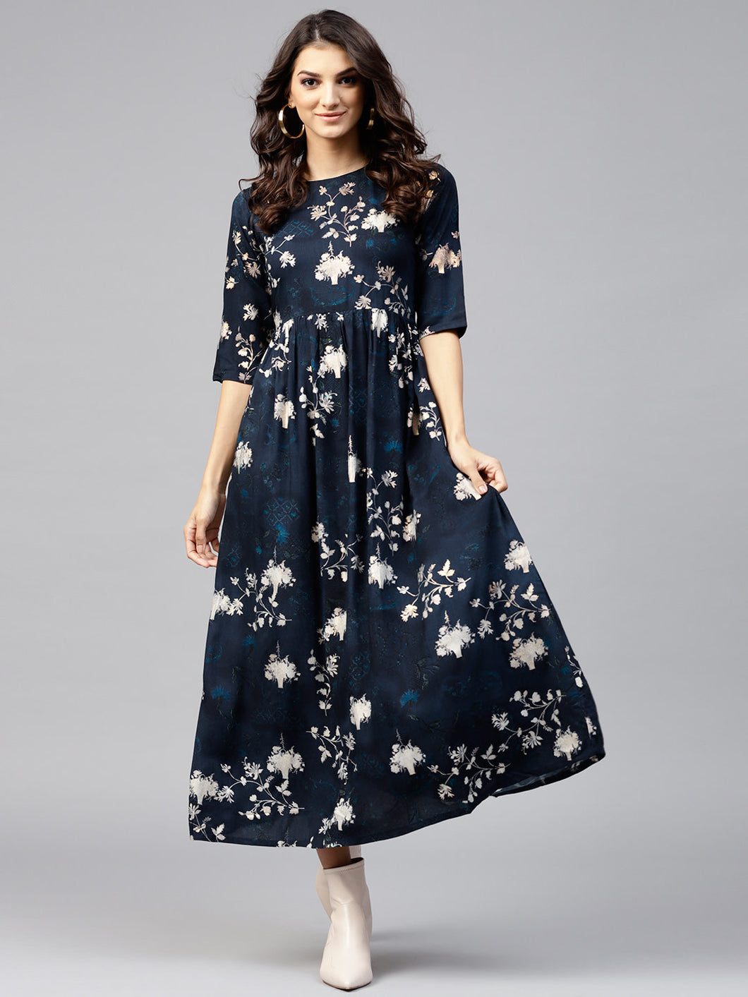 Queen ellie Women Navy Blue & Golden Floral Print Maxi Dress