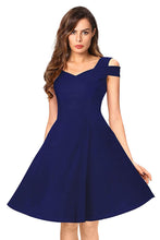 Load image into Gallery viewer, Queen ellie Women&#39;s Knee Length Dress.
