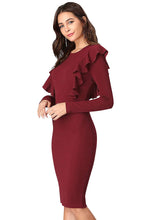 Load image into Gallery viewer, Queen elli Women&#39;s Knee Length Dress.
