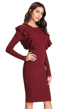 Load image into Gallery viewer, Queen elli Women&#39;s Knee Length Dress.
