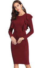 Load image into Gallery viewer, Queen elli Women&#39;s Knee Length Dress.
