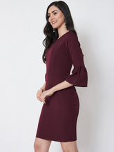 Load image into Gallery viewer, Queen ellie Women Burgundy Solid Sheath Dress
