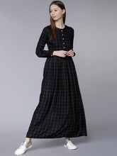 Load image into Gallery viewer, Queen ellie Women Black Checked Maxi Dress
