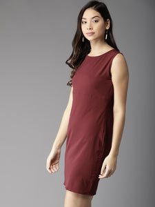 Queen ellie Women Burgundy Solid Sheath Dress