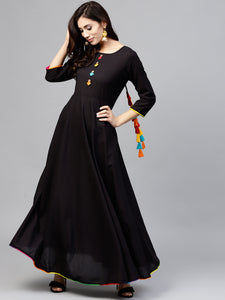 Queen ellie Women Black Solid Maxi Dress