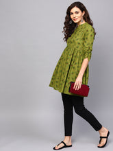 Load image into Gallery viewer, Queen ellie Women Green Printed Tunic
