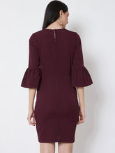 Load image into Gallery viewer, Queen ellie Women Burgundy Solid Sheath Dress
