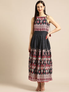 Queen ellie Women Navy Blue & Off-White Printed Maxi Dress