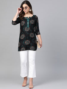 Queen ellie Women Black & Blue Printed Straight Kurti