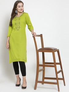 Queen ellie Women Green Solid Straight Kurti