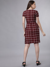 Load image into Gallery viewer, Queen ellie Women Burgundy Checked Sheath Dress
