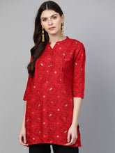 Load image into Gallery viewer, Queen ellie Women Red &amp; Golden Printed Straight Kurti
