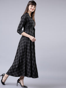 Queen ellie Women Grey & Black Checked Empire Dress