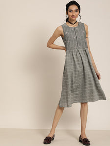 Queen ellie Women Grey & White Lambani Checked A-Line Dress With Embroidered Detail